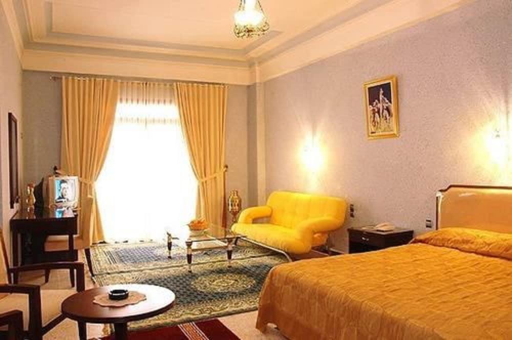 אנאבה Hotel Le Majestic מראה חיצוני תמונה