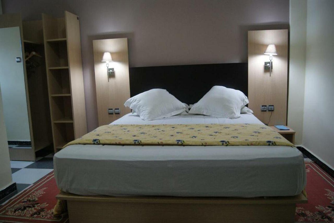 אנאבה Hotel Le Majestic מראה חיצוני תמונה